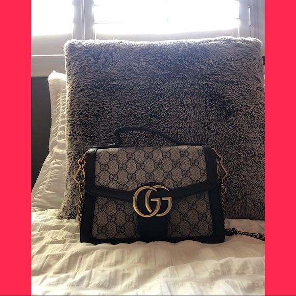 Gucci Handbags - gucci crossbody